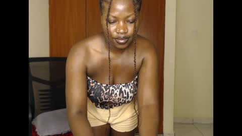 melaningoddess30 online show from July 28, 4:27 pm