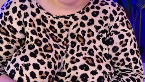 melanniebrown online show from March 30, 4:45 am