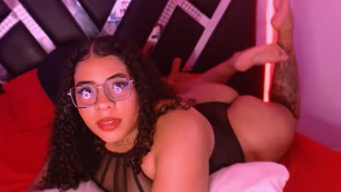 melany tylor online show from December 23, 1:56 am