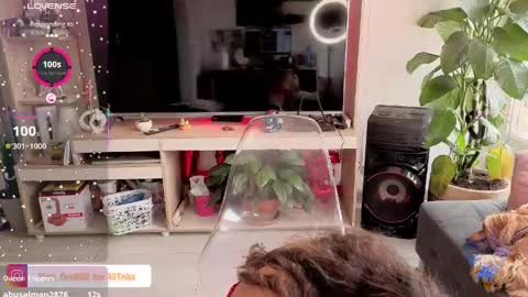 Melissa online show from April 14, 3:59 pm