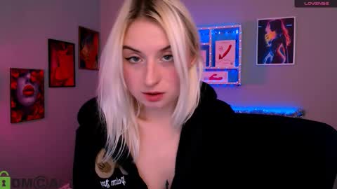 Melisa online show from January 15, 8:50 pm