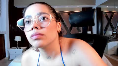 Melissa  Everyday From 1430 to 2130 Col Time online show from April 21, 1:42 am