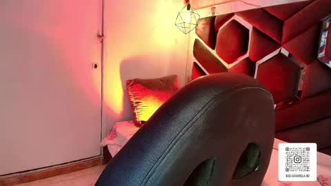 Lissa  online show from April 19, 6:43 pm