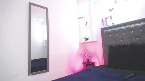 Melissa online show from September 12, 5:37 pm