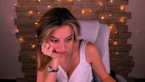 Melissa online show from February 26, 10:26 pm