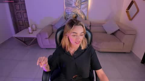 Call me Meli online show from November 20, 2:43 am