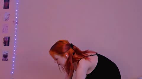 Mia online show from March 4, 5:37 am