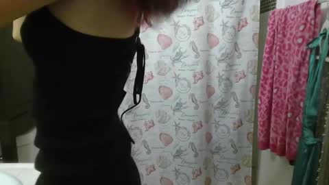 Mel 3 online show from April 7, 6:10 pm