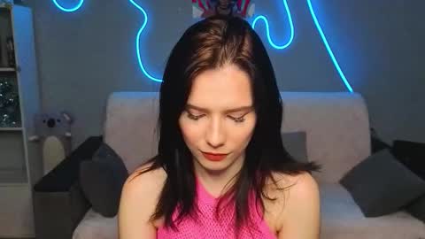 mellhyees online show from February 25, 5:16 pm