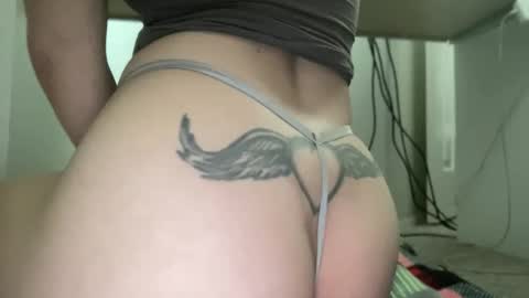 mellie__ online show from May 13, 4:05 pm