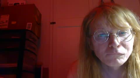 Mellifluenced online show from December 17, 2:44 am