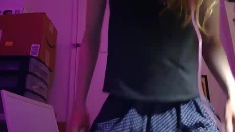 Mellifluenced online show from February 24, 1:46 am