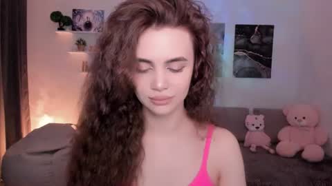 Tessa online show from June 12, 9:41 am