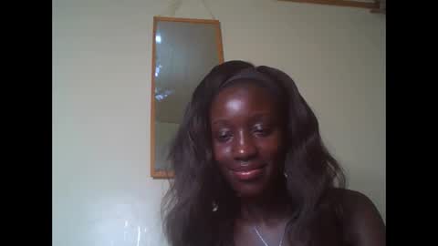 mellisagal online show from March 5, 7:45 pm