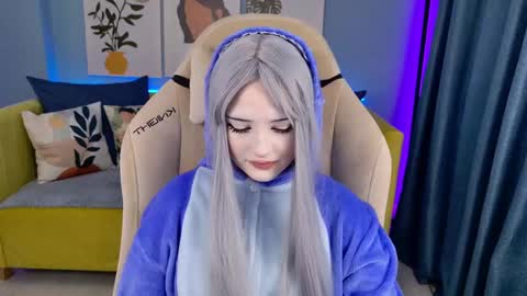 Mellissa online show from January 4, 6:51 pm