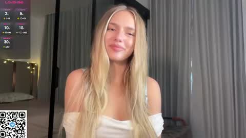 lily Alice online show from July 9, 7:34 am