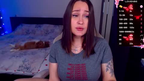 Snapshot of mellovell chatting on October 25, 7:25 pm Mel online show from October 25, 7:25 pm