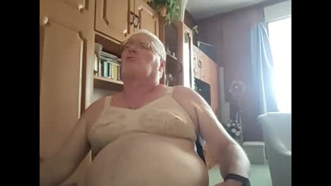 braboy online show from November 5, 12:07 pm