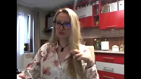 Melly online show from March 27, 7:47 am