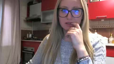 Melly online show from March 18, 7:25 am