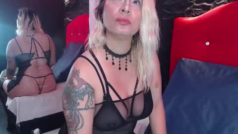 Debora online show from November 9, 7:49 pm