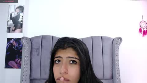 melody online show from April 21, 1:42 am