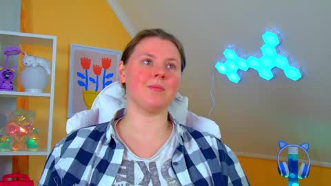 Melody online show from April 15, 7:12 am