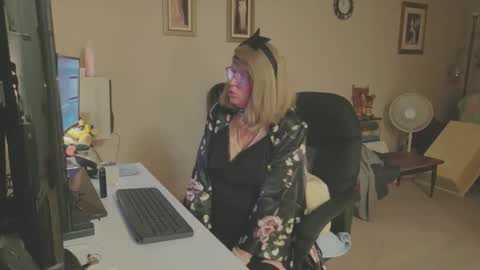 Melody online show from November 29, 6:15 pm