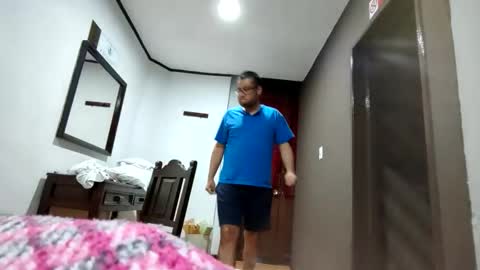 Snapshot of meltingdab chatting on October 21, 2:27 am meltingdab online show from October 21, 2:27 am