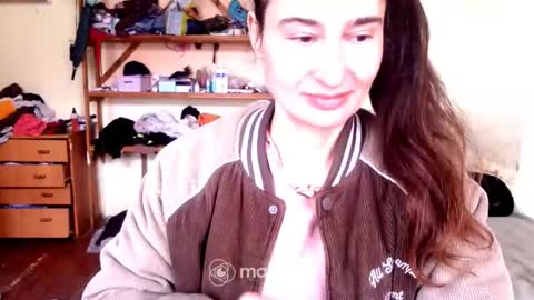 Yummygirl online show from April 24, 5:31 am