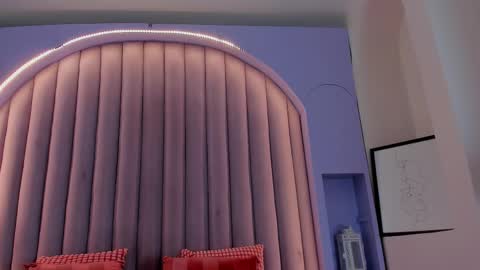  Memphis Williams  online show from January 9, 3:01 am