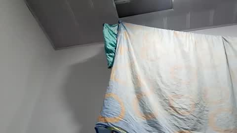 mendezcarlow98 online show from April 2, 12:18 am