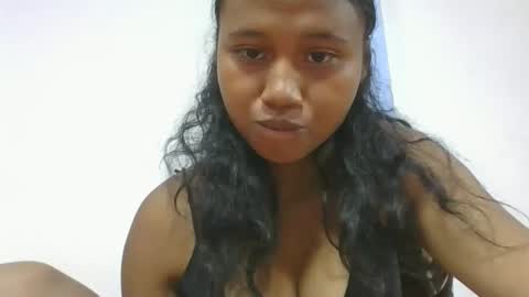 mendrika718601 online show from March 5, 7:28 am