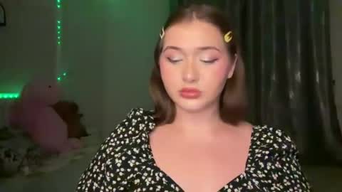 Kitten online show from July 11, 7:39 pm