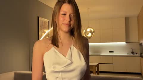 meower_xxx online show from June 16, 4:38 am