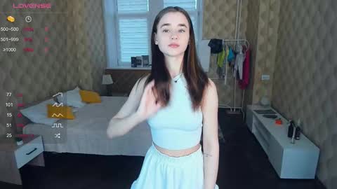 Julie online show from November 4, 10:16 am