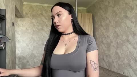 Alice online show from April 24, 12:40 pm