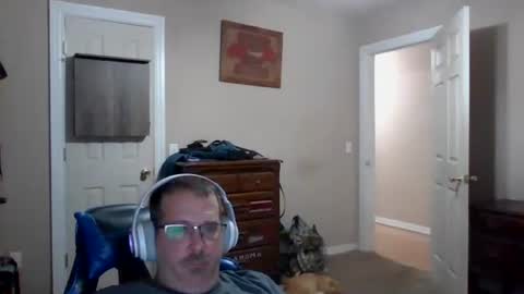 Snapshot of mercer1977 chatting on October 25, 2:12 am mercer1977 online show from October 25, 2:12 am