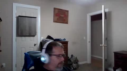 Snapshot of mercer1977 chatting on October 3, 10:34 am mercer1977 online show from October 3, 10:34 am