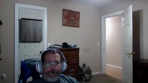 Snapshot of mercer1977 chatting on October 11, 6:07 am mercer1977 online show from October 11, 6:07 am