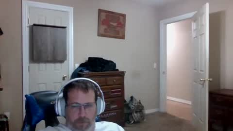 Snapshot of mercer1977 chatting on October 22, 10:33 pm mercer1977 online show from October 22, 10:33 pm