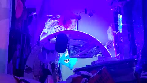 gurlnips online show from March 12, 2:45 pm