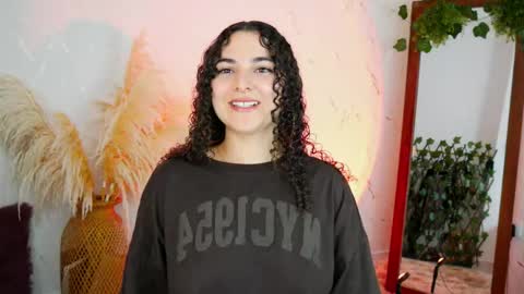 Merida Bell online show from November 19, 10:52 pm