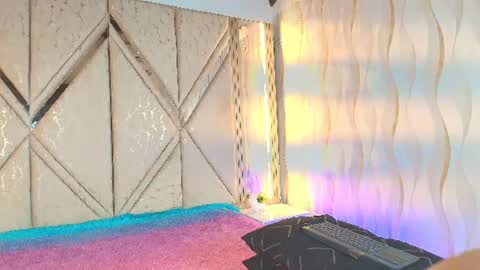 merlin_2026 online show from July 21, 7:38 pm