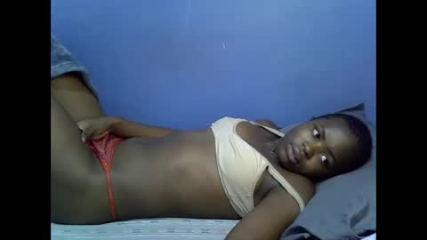 Snapshot of merlin_queen chatting on October 13, 3:52 am merlin_queen online show from October 13, 3:52 am
