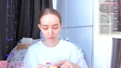 Sara online show from March 12, 12:31 pm