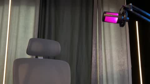 mettew22cm online show from December 1, 7:34 pm