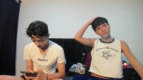 Snapshot of mhatias_ chatting on October 27, 1:27 am MATHIAS online show from October 27, 1:27 am