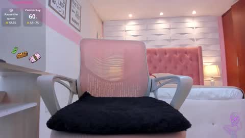 melissa online show from December 5, 11:30 am