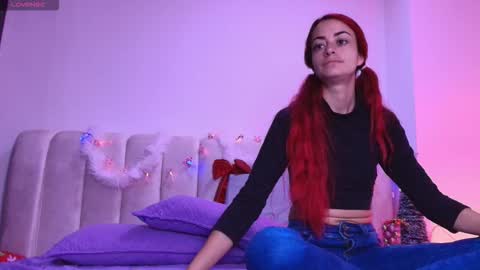 Emi online show from December 5, 7:33 pm